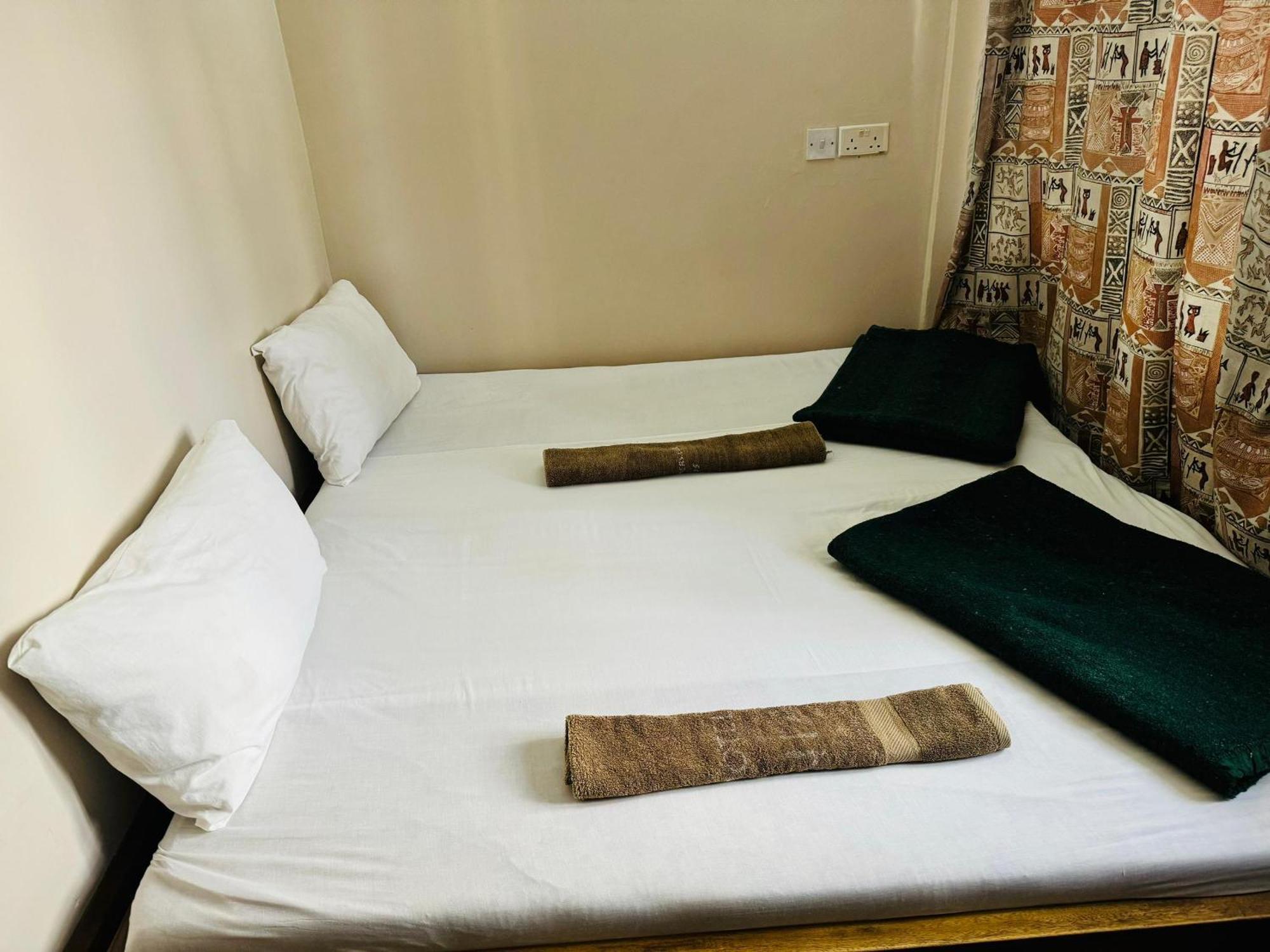 Arusha Backpackers Hotel Ngoại thất bức ảnh