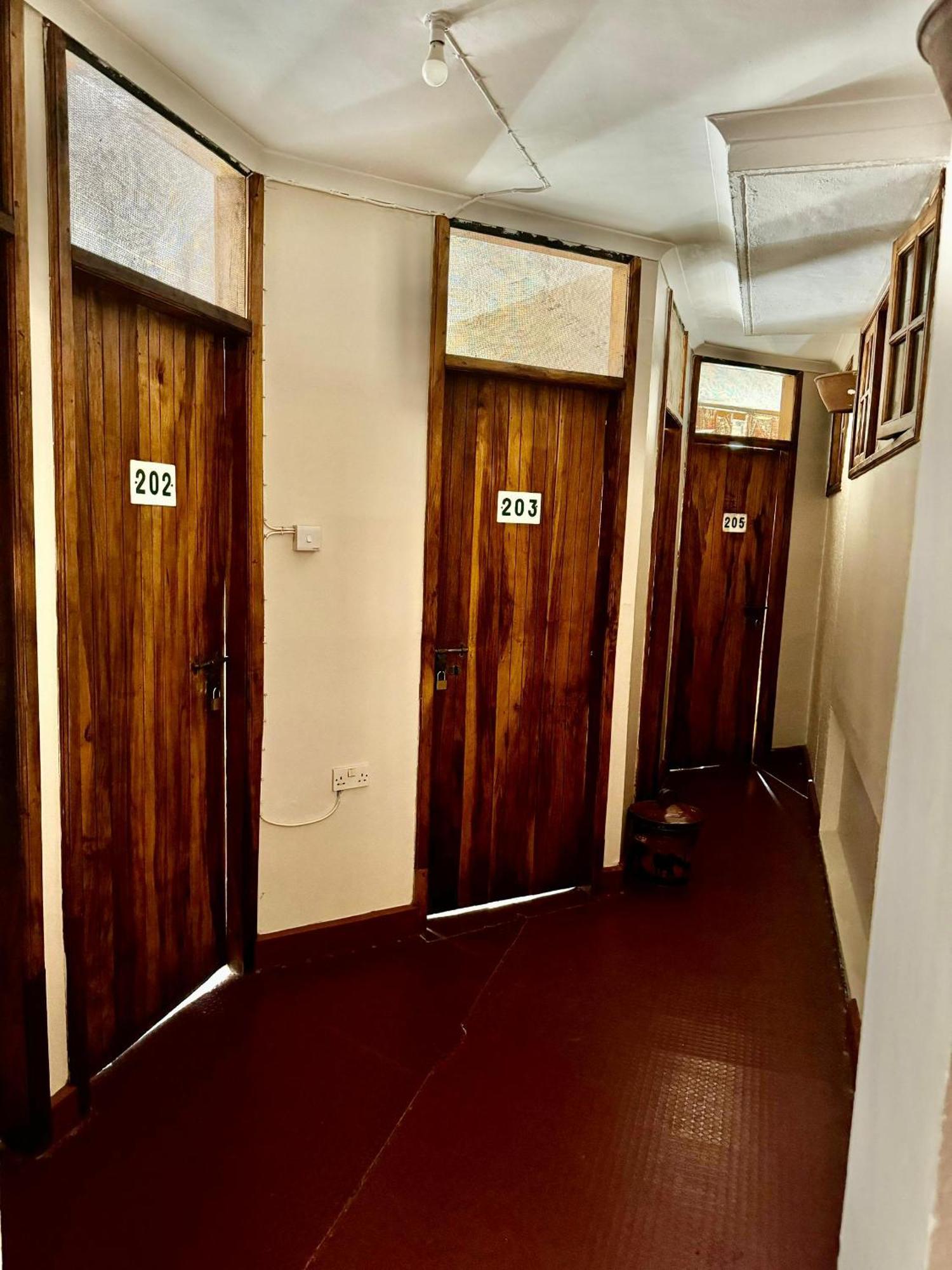 Arusha Backpackers Hotel Ngoại thất bức ảnh